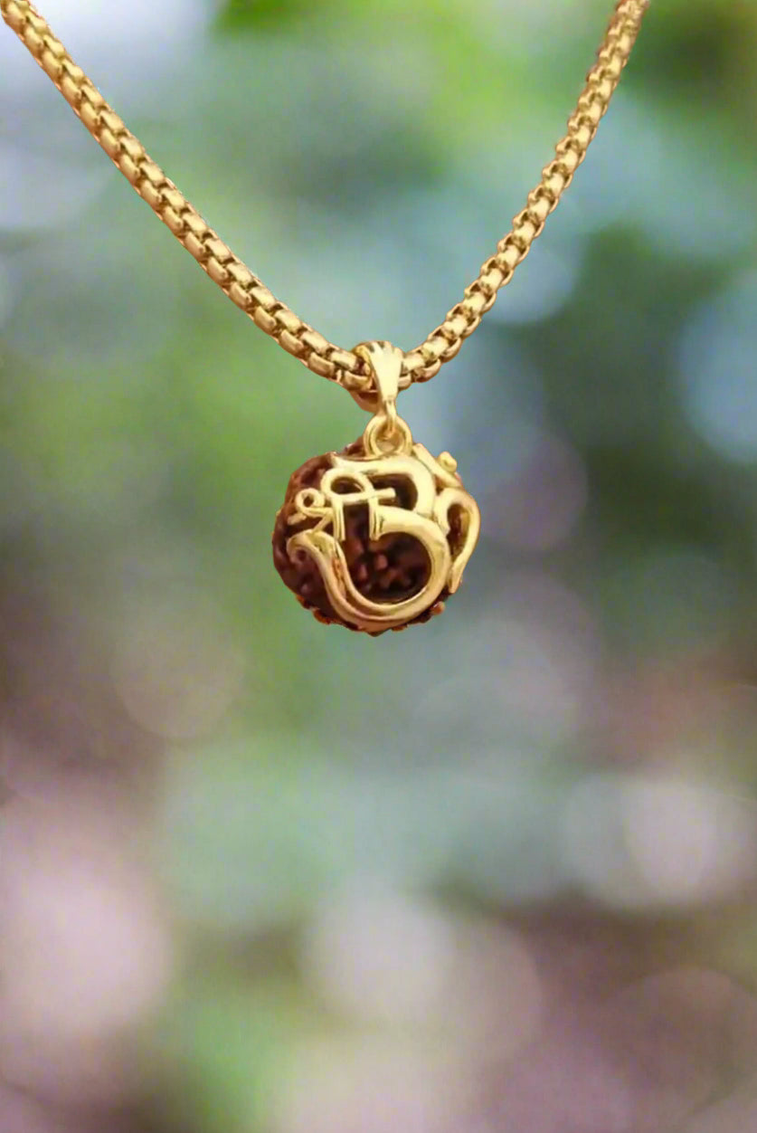 Om Rudraksha Pendant with Chain – Divine Symbol, Bold Style